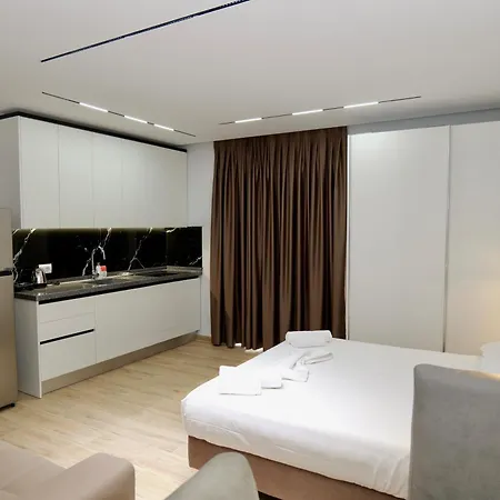 K-l Apartment *